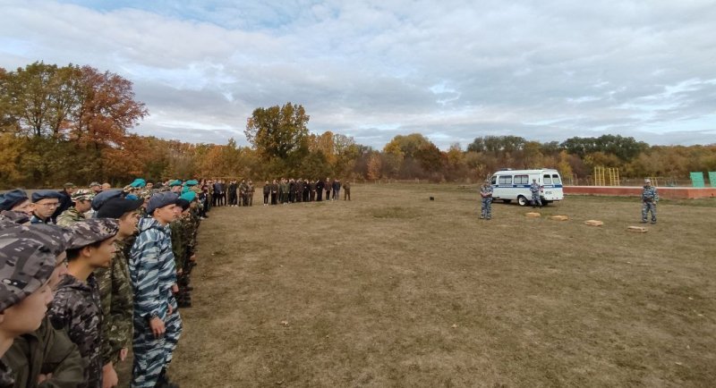 В Чувашии полицейские и общественники приняли участие в профориентационных сборах для учащихся